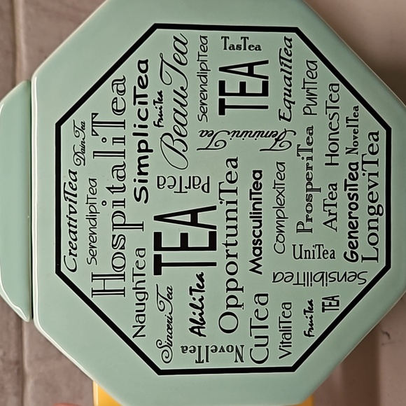 Teapot, Coyne's & Company - Picture 4 of 7